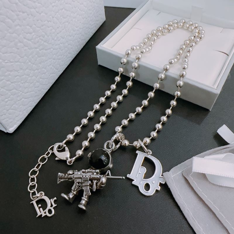 chr1st1an D10r necklaces